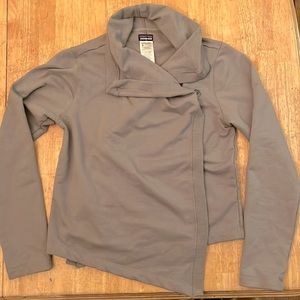Patagonia Women's Cardigan in Taupe